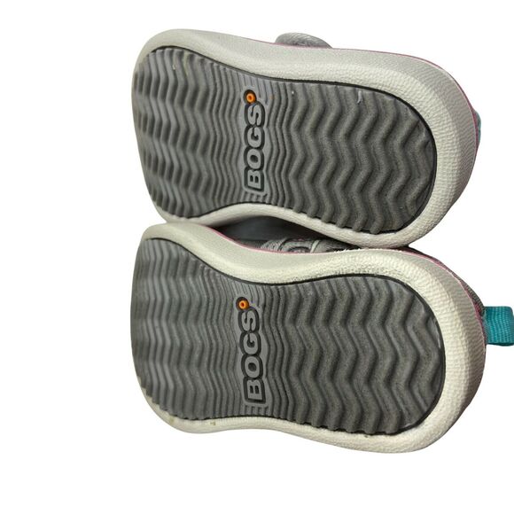 Bogs Shoes Dragonfly Puddles Unisex Kids Kicker Strap 72537K-066 Gray Slip On 4 - Picture 4 of 16